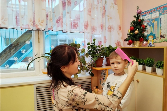 Познавательный час «Помощница расческа»