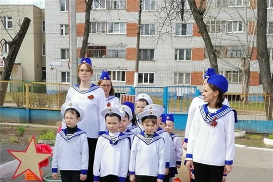 Парад юных морских пехотинцев