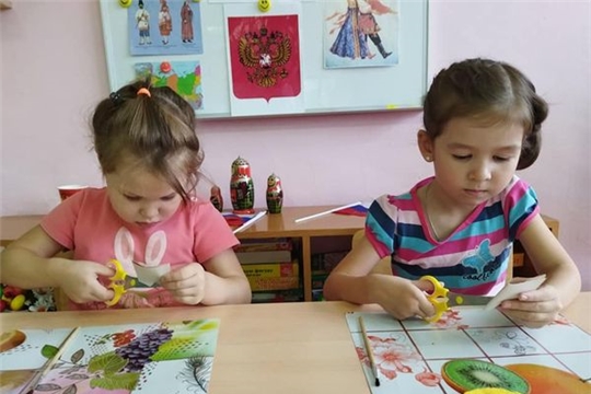 Коллективная работа "Народов дружный хоровод"