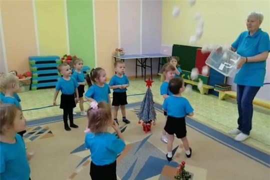 Спортивное развлечение "На помощь к зайке"