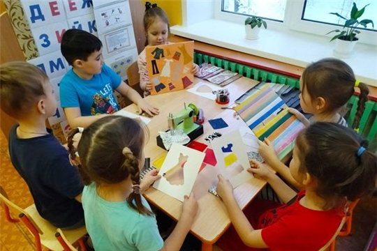 Юный портной