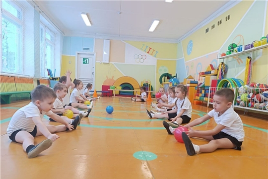 Игры-упражнения с мячом