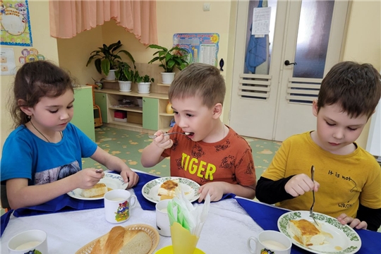 Столовый этикет в детском саду.