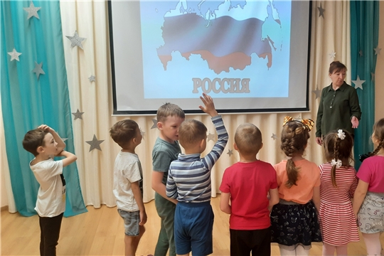 Познавательный час "У каждого на свете есть родина своя"