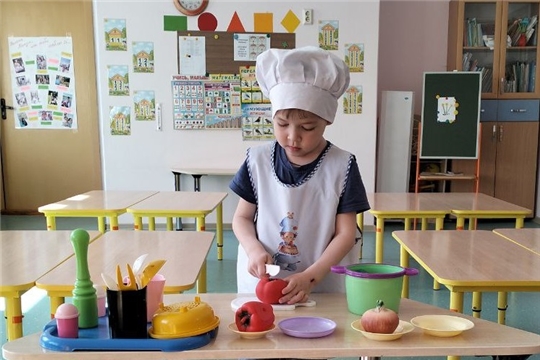 Знакомимся с профессией повара.