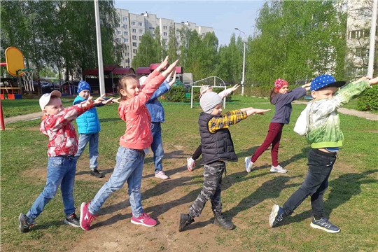 Утренняя зарядка на свежем воздухе