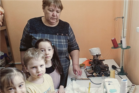 Знакомство с профессией швеи