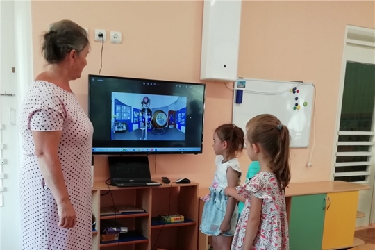 Познавательный час "Третий космонавт А.Г.Николаев"