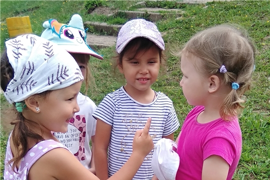 Без головного убора в жару опасно!