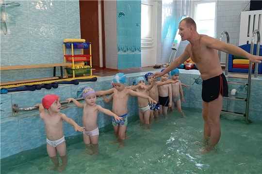 Занятия в бассейне