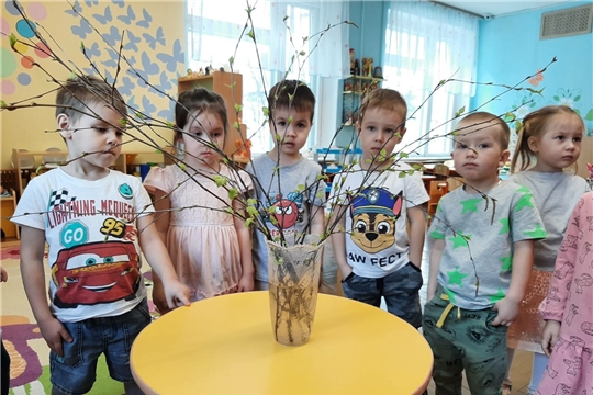 С каждой почки по листочку