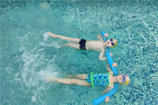 Кружок плавания "SHARKS" и "FUNNY FISH"