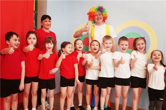 Музыкально-спортивный праздник ко Дню смеха