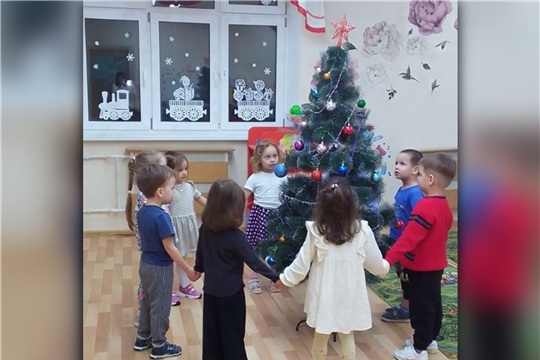 Новогоднее развлечение «Прощание с ёлочкой»