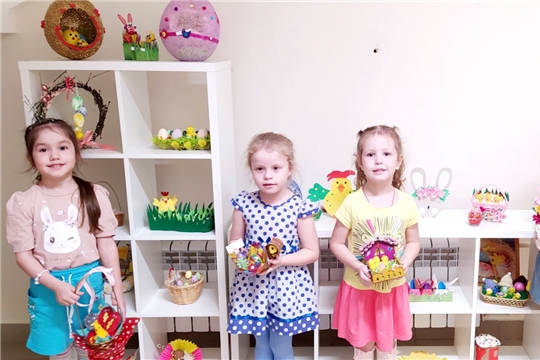 Выставка детских поделок к светлому празднику Пасха.