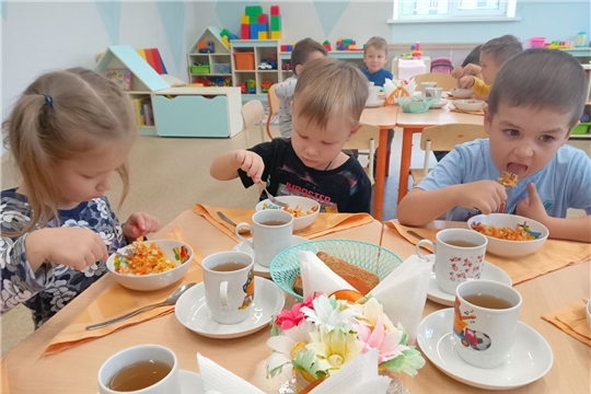 Витаминный салат в рационе питания дошколят