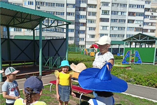 Незнайка в гостях у ребят
