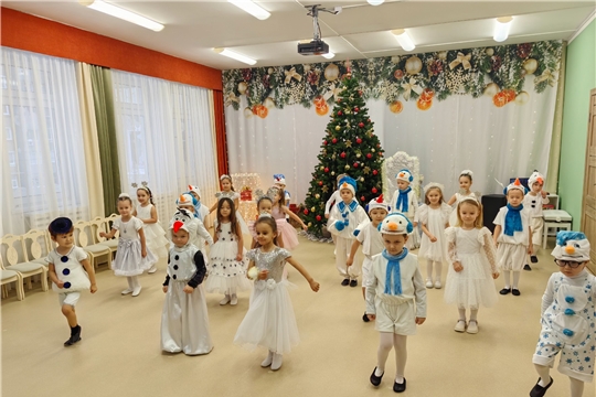 Новогодние утренники продолжаются