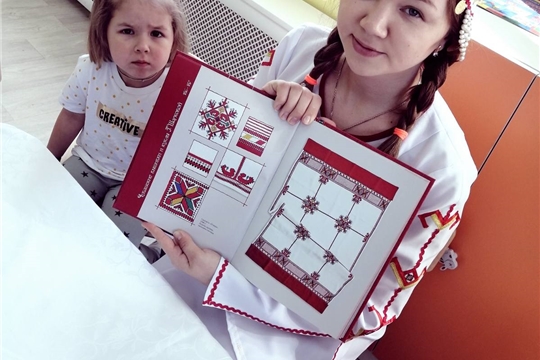 Национальная вышивка.
