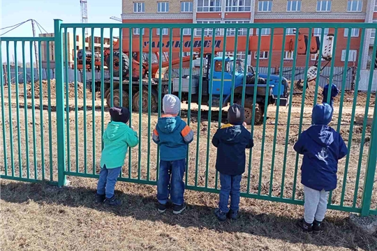 Профессия крановщика.