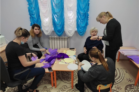 Подготовка ко Дню матери.