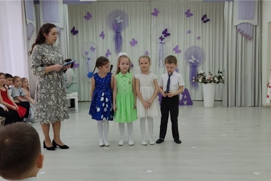 Продолжаем поздравлять наших дорогих мам.