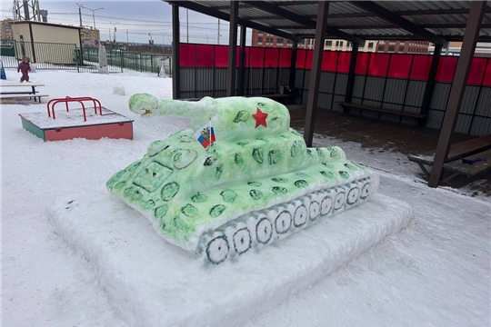  Зимние постройки на участке детского сада.