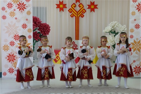 "В краю ста тысяч песен"