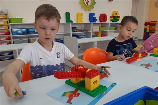 3D-модели из LEGO с помощью набора «Первые механизмы».