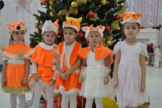 Новогодние утренники в средних группах