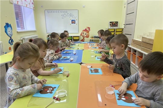 Тематическая аппликация в День сурка