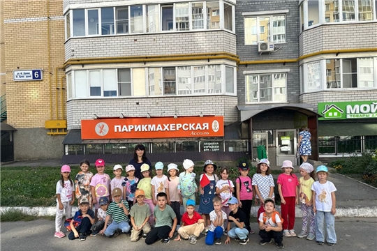 Ребята подготовительной группы "Умнички" посетили парикмахерскую