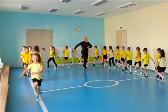 Спортивное развлечение "Спортивные ребята!"