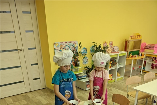 Мы дежурим в детском саду 