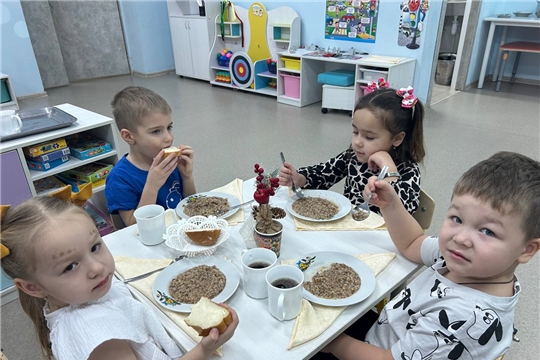 Спасибо поварам за полезную кашу