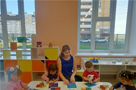 Аппликация "Веточка рябины"
