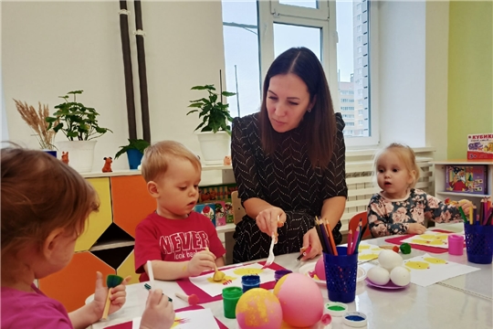 Платная дополнительная услуга "Цветные ладошки"