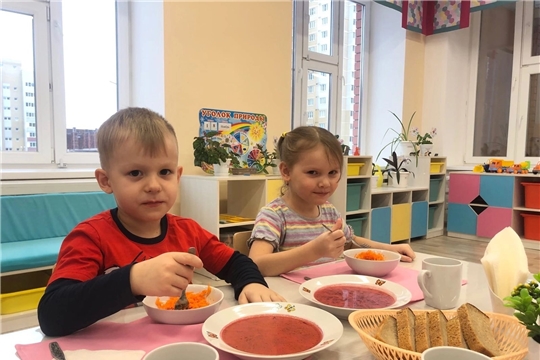 Борщ и свекольник - любимые супы дошколят