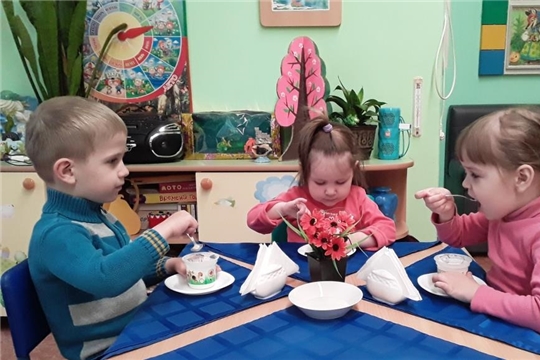 Полезный продукт - йогурт из молочной кухни