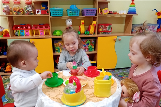 Сюжетно-ролевая игра малышей