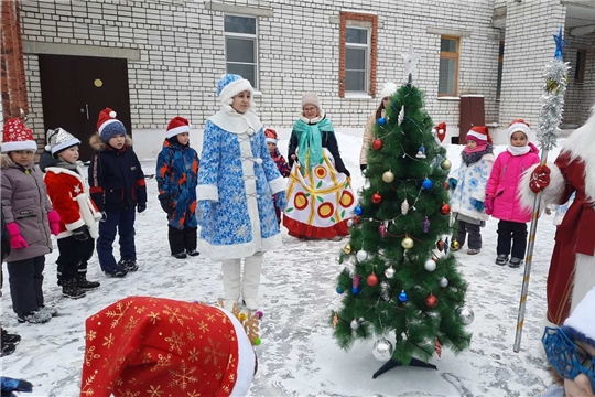 Новогодний флешмоб "Счастье. Детство. Новый год!"
