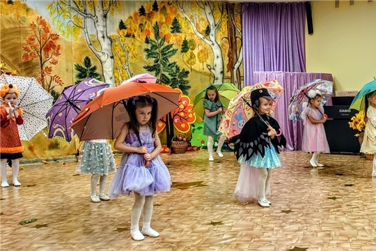 Осенний праздник в старшей группе "Кораблики"
