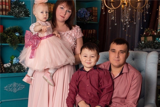 Сегодня наш коллектив поздравляет вас с Днем семейных ценностей!