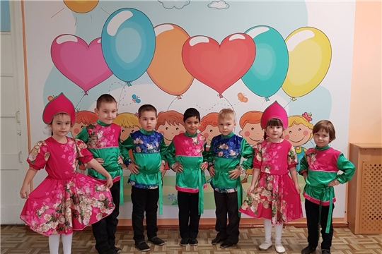 Танцевальный калейдоскоп " В каждом танце-дух народа". 