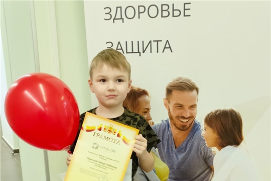 Конкурс рисунков на тему: "Новогодняя сказка"
