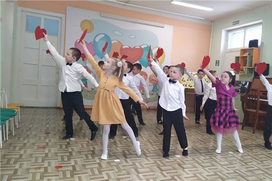 Международный женский день 8 марта.