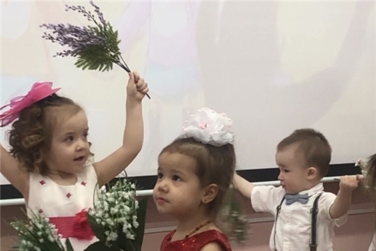 Первые весенние утренники.