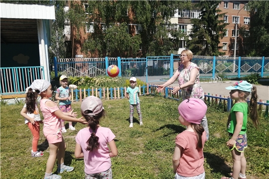 Подвижные игры и развлечение на свежем воздухе!