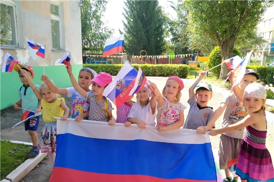 Ежегодно 22 августа празднуется День Российского флага