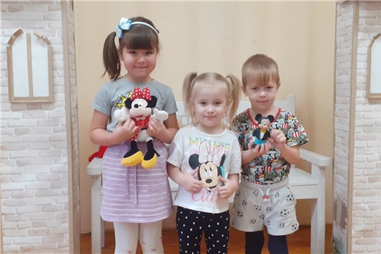 День рождения Микки Мауса